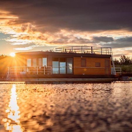 Floatinghouses Baerwalder See Klitten Extérieur photo